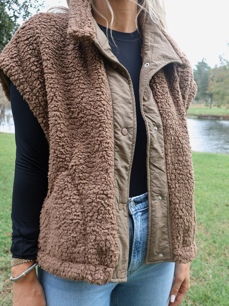 Sadie Oversized Sherpa Vest - Brown